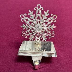 Elegant Silver Snowflake hanger